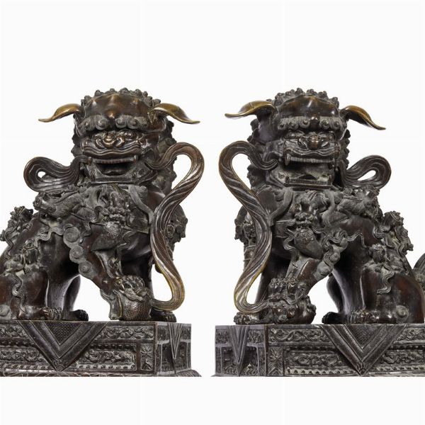 COPPIA DI LEONI, CINA, DINASTIA QING, SEC. XVIII-XIX  - Asta Arte Orientale | 东方艺术 - Associazione Nazionale - Case d'Asta italiane