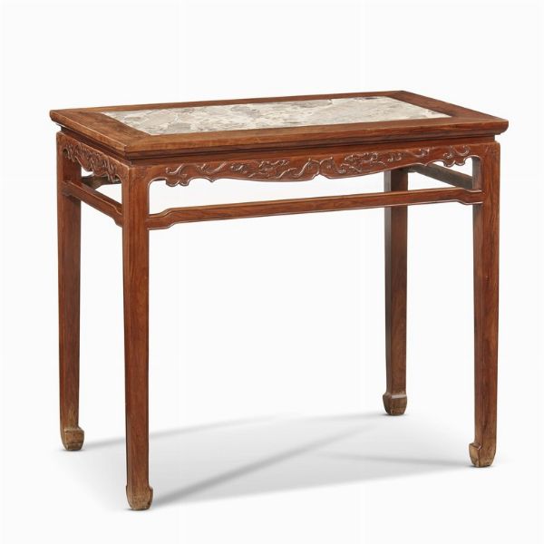 TAVOLO, CINA, DINASTIA QING, SEC. XVIII  - Asta Arte Orientale | 东方艺术 - Associazione Nazionale - Case d'Asta italiane