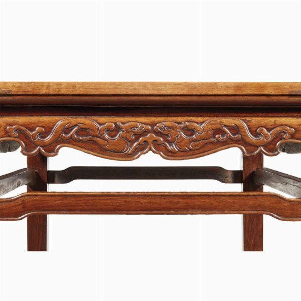 TAVOLO, CINA, DINASTIA QING, SEC. XVIII  - Asta Arte Orientale | 东方艺术 - Associazione Nazionale - Case d'Asta italiane