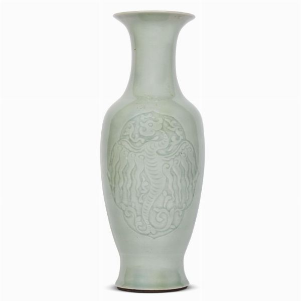 VASO, CINA, DINASTIA QING, SEC. XIX  - Asta Arte Orientale | 东方艺术 - Associazione Nazionale - Case d'Asta italiane