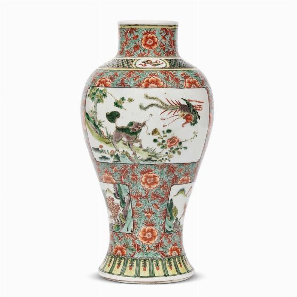 VASO, CINA, DINASTIA QING, SEC. XIX  - Asta Arte Orientale | 东方艺术 - Associazione Nazionale - Case d'Asta italiane