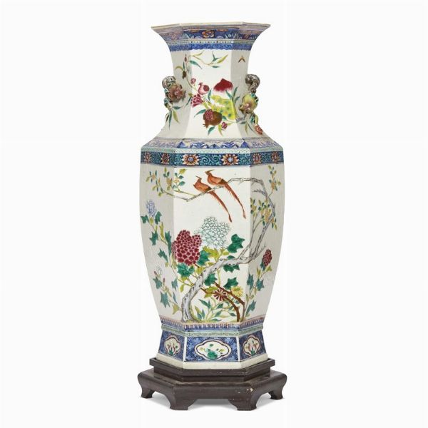 VASO, CINA, DINASTIA QING, SEC. XIX  - Asta Arte Orientale | 东方艺术 - Associazione Nazionale - Case d'Asta italiane