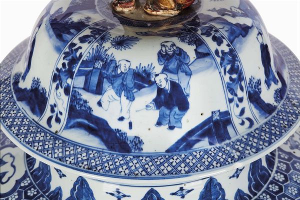 COPPIA DI VASI, CINA, DINASTIA QING, SEC. XVII PERIODO KANGXI  - Asta Arte Orientale | 东方艺术 - Associazione Nazionale - Case d'Asta italiane