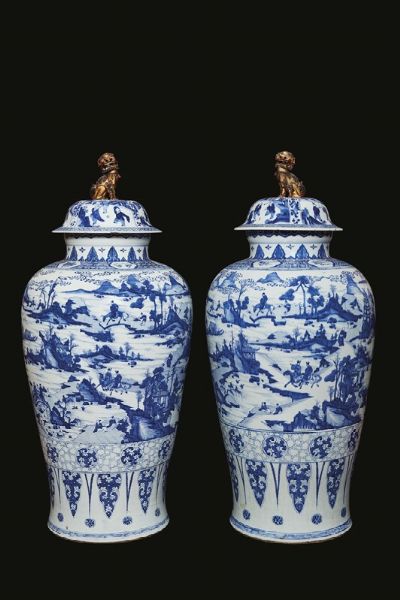 COPPIA DI VASI, CINA, DINASTIA QING, SEC. XVII PERIODO KANGXI  - Asta Arte Orientale | 东方艺术 - Associazione Nazionale - Case d'Asta italiane