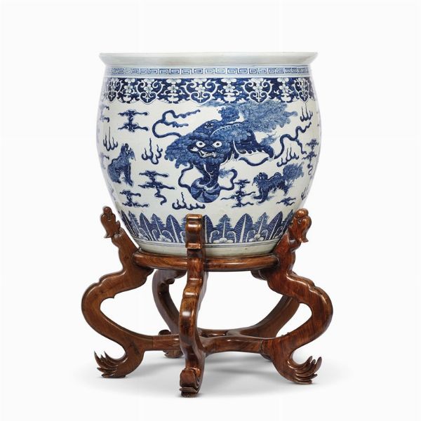 GIARDINIERA, CINA, DINASTIA QING, SEC. XVIII  - Asta Arte Orientale | 东方艺术 - Associazione Nazionale - Case d'Asta italiane