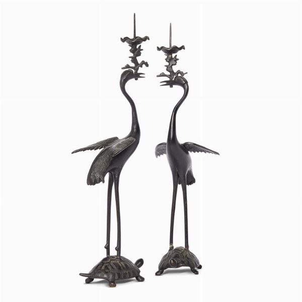 COPPIA DI PORTE CANDELA, CINA, DINASTIA MING, SEC. XVII  - Asta Arte Orientale | 东方艺术 - Associazione Nazionale - Case d'Asta italiane