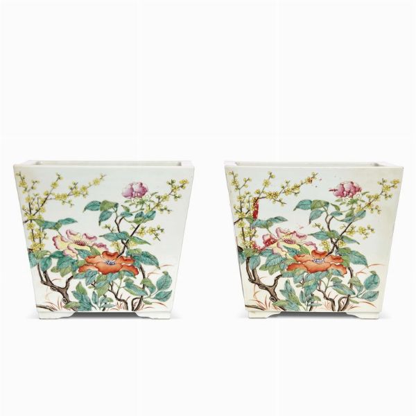 DUE GIARDINIERE, CINA, DINASTIA QING, SEC. XX  - Asta Arte Orientale | 东方艺术 - Associazione Nazionale - Case d'Asta italiane