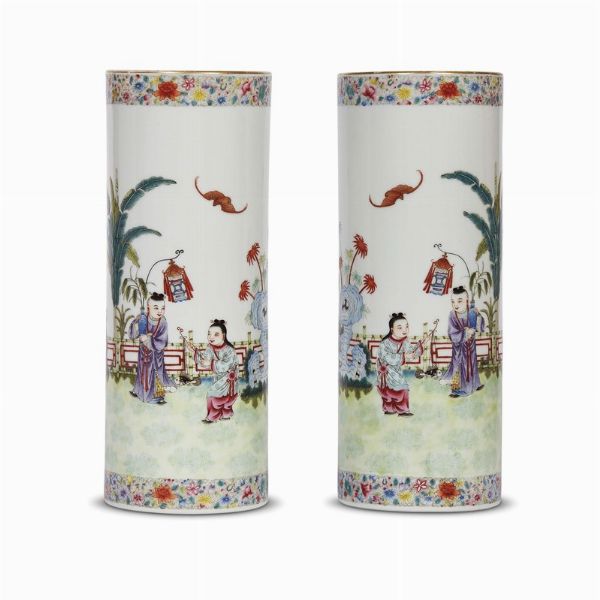 COPPIA DI VASI , CINA, PERIODO REPUBBLICA (1912-1949)  - Asta Arte Orientale | 东方艺术 - Associazione Nazionale - Case d'Asta italiane