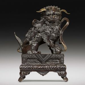 COPPIA DI LEONI, CINA, DINASTIA QING, SEC. XVIII-XIX  - Asta Arte Orientale | 东方艺术 - Associazione Nazionale - Case d'Asta italiane