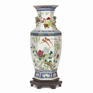 VASO, CINA, DINASTIA QING, SEC. XIX  - Asta Arte Orientale | 东方艺术 - Associazione Nazionale - Case d'Asta italiane