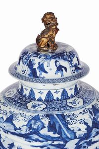 COPPIA DI VASI, CINA, DINASTIA QING, SEC. XVII PERIODO KANGXI  - Asta Arte Orientale | 东方艺术 - Associazione Nazionale - Case d'Asta italiane