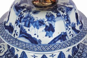 COPPIA DI VASI, CINA, DINASTIA QING, SEC. XVII PERIODO KANGXI  - Asta Arte Orientale | 东方艺术 - Associazione Nazionale - Case d'Asta italiane