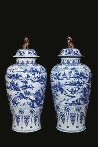 COPPIA DI VASI, CINA, DINASTIA QING, SEC. XVII PERIODO KANGXI  - Asta Arte Orientale | 东方艺术 - Associazione Nazionale - Case d'Asta italiane