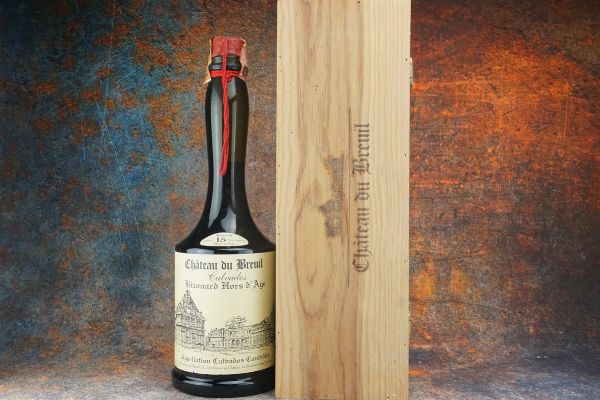Calvados Bizouard Hors d&rsquo;Age Ch&acirc;teau du Breuil  - Asta Christmas Spirits - Whisky, Rum e Distillati da Collezione - Associazione Nazionale - Case d'Asta italiane