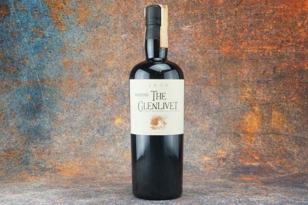 Glenlivet 1976  - Asta Christmas Spirits - Whisky, Rum e Distillati da Collezione - Associazione Nazionale - Case d'Asta italiane