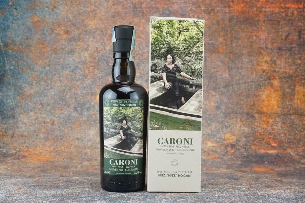 Caroni 2000  - Asta Christmas Spirits - Whisky, Rum e Distillati da Collezione - Associazione Nazionale - Case d'Asta italiane