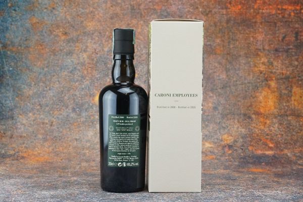 Caroni 2000  - Asta Christmas Spirits - Whisky, Rum e Distillati da Collezione - Associazione Nazionale - Case d'Asta italiane