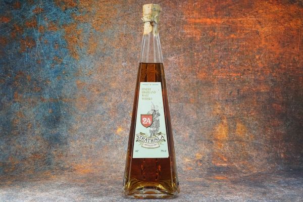 Strathisla 1960  - Asta Christmas Spirits - Whisky, Rum e Distillati da Collezione - Associazione Nazionale - Case d'Asta italiane