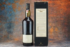 Lagavulin 1979  - Asta Christmas Spirits - Whisky, Rum e Distillati da Collezione - Associazione Nazionale - Case d'Asta italiane