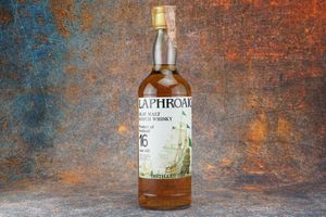 Laphroaig 1968  - Asta Christmas Spirits - Whisky, Rum e Distillati da Collezione - Associazione Nazionale - Case d'Asta italiane