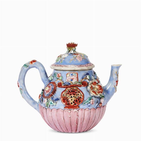 TEIERA, CINA, DINASTIA QING, PERIODO YONGZHENG, 1678-1735  - Asta Porcellane della Compagnia delle Indie Meraviglie cinesi per l'Europa - Associazione Nazionale - Case d'Asta italiane