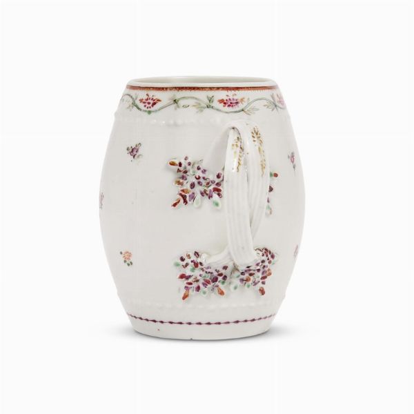 MUG, CINA, DINASTIA QING, PERIODO QIANLONG, 1790 CIRCA  - Asta Porcellane della Compagnia delle Indie Meraviglie cinesi per l'Europa - Associazione Nazionale - Case d'Asta italiane