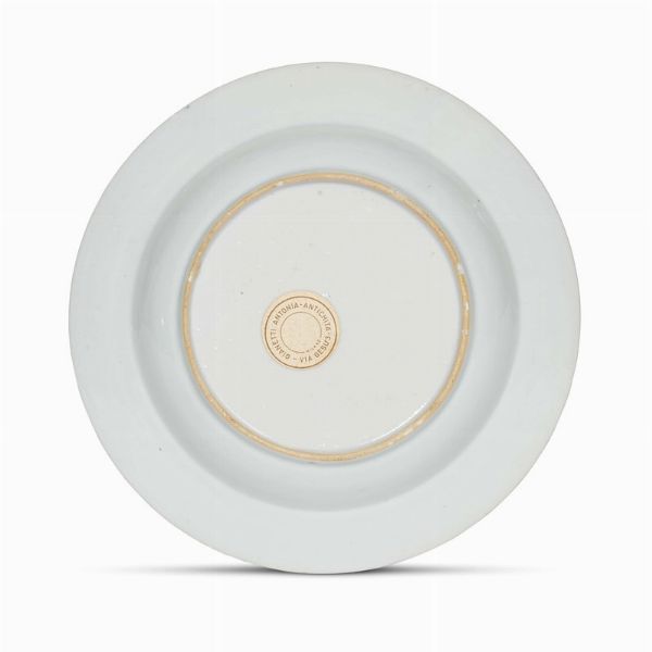 PIATTINO, CINA, DINASTIA QING, PERIODO QIANLONG, 1750 CIRCA  - Asta Porcellane della Compagnia delle Indie Meraviglie cinesi per l'Europa - Associazione Nazionale - Case d'Asta italiane