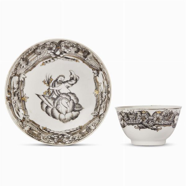 TAZZINA CON PIATTINO, CINA, DINASTIA QING, PERIODO QIANLONG, 1745-1750 CIRCA  - Asta Porcellane della Compagnia delle Indie Meraviglie cinesi per l'Europa - Associazione Nazionale - Case d'Asta italiane