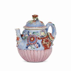 TEIERA, CINA, DINASTIA QING, PERIODO YONGZHENG, 1678-1735  - Asta Porcellane della Compagnia delle Indie Meraviglie cinesi per l'Europa - Associazione Nazionale - Case d'Asta italiane