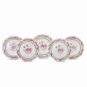 DIECI PIATTI, CINA, DINASTIA QING, PERIODO QIANLONG, 1750 CIRCA  - Asta Porcellane della Compagnia delle Indie Meraviglie cinesi per l'Europa - Associazione Nazionale - Case d'Asta italiane