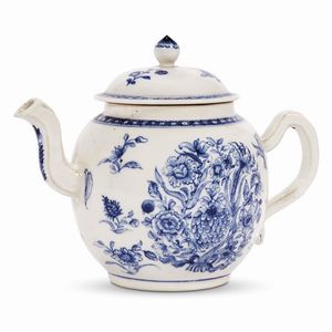 TEIERA, CINA, DINASTIA QING, PERIODO QIANLONG, 1790 CIRCA  - Asta Porcellane della Compagnia delle Indie Meraviglie cinesi per l'Europa - Associazione Nazionale - Case d'Asta italiane