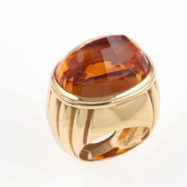 Anello con quarzo citrino taglio briolette  - Asta Gioielli - Associazione Nazionale - Case d'Asta italiane