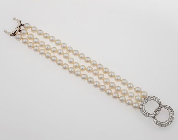 Bracciale a tre fili di perle coltivate  - Asta Gioielli - Associazione Nazionale - Case d'Asta italiane