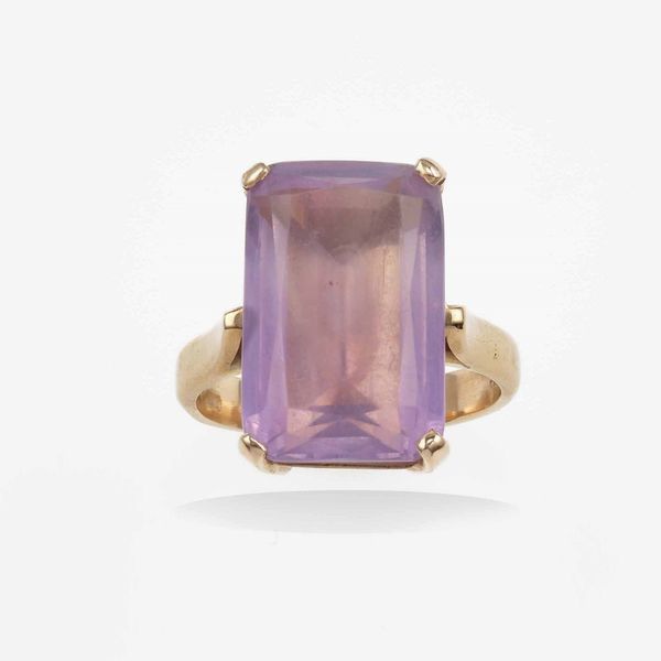Anello con ametista  - Asta Gioielli - Associazione Nazionale - Case d'Asta italiane