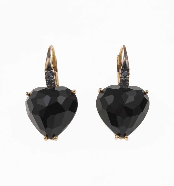 Orecchini cuore con onice e diamanti neri  - Asta Gioielli - Associazione Nazionale - Case d'Asta italiane
