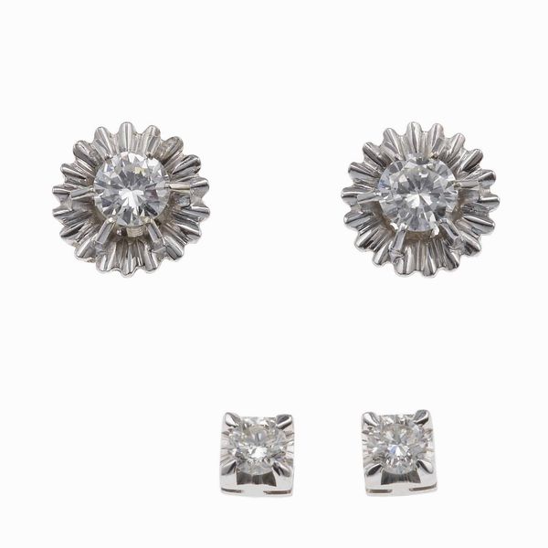 Due paia di orecchini con diamanti taglio brillante  - Asta Gioielli - Associazione Nazionale - Case d'Asta italiane