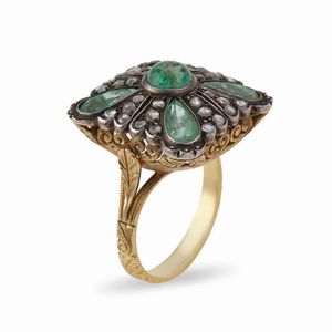 Anello con smeraldo e diamanti taglio rosa  - Asta Gioielli - Associazione Nazionale - Case d'Asta italiane