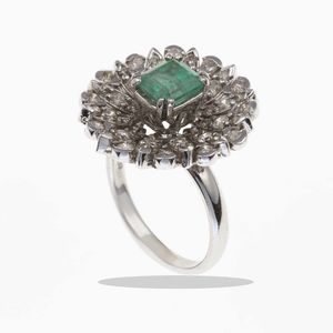 Anello con smeraldo e diamanti  - Asta Gioielli - Associazione Nazionale - Case d'Asta italiane