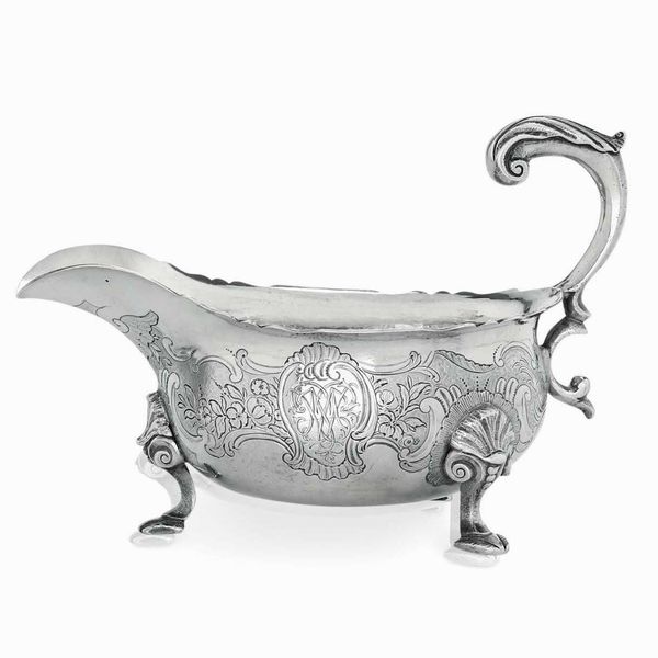 Vaso. Argento fuso, sbalzato e cesellato. Probabilmente Francia, ultimo quarto del XVIII secolo  - Asta Argenti da Collezione | Antichi - Associazione Nazionale - Case d'Asta italiane