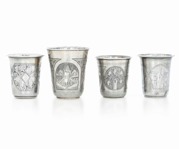 Quattro bicchieri. Argento fuso, sbalzato e cesellato. Russia fine XIX secolo, differenti manifatture  - Asta Argenti da Collezione | Antichi - Associazione Nazionale - Case d'Asta italiane