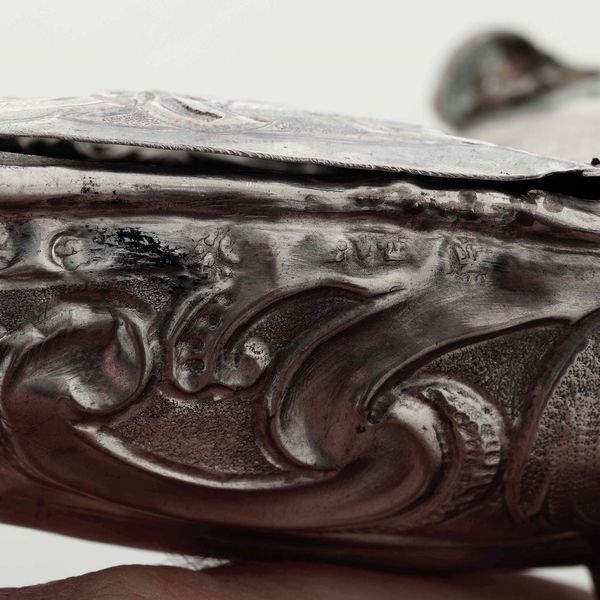 Navicella. Argento fuso, sbalzato e cesellato. Argenteria italiana del XVIII secolo (Napoli?) marchi consunti di difficile lettura  - Asta Argenti da Collezione | Antichi - Associazione Nazionale - Case d'Asta italiane