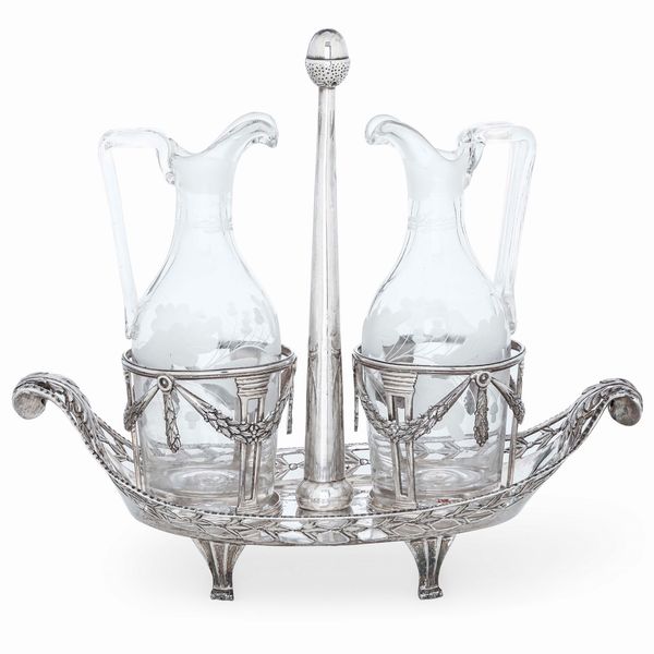 Acetoliera. Argento fuso, sbalzato, traforato e cesellato. Genova fine XVIII secolo. Marchio della Torretta con datario consunto  - Asta Argenti da Collezione | Antichi - Associazione Nazionale - Case d'Asta italiane