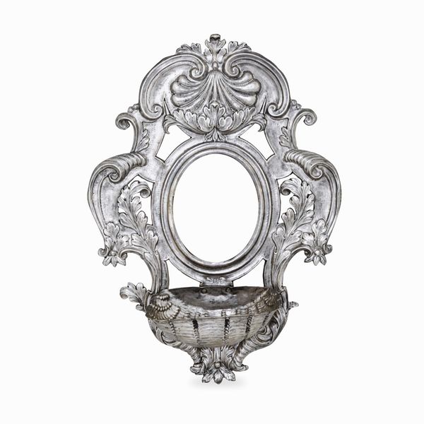 Acquasantiera in argento sbalzato e cesellato. Bologna seconda met� del XVIII secolo  - Asta Argenti da Collezione | Antichi - Associazione Nazionale - Case d'Asta italiane