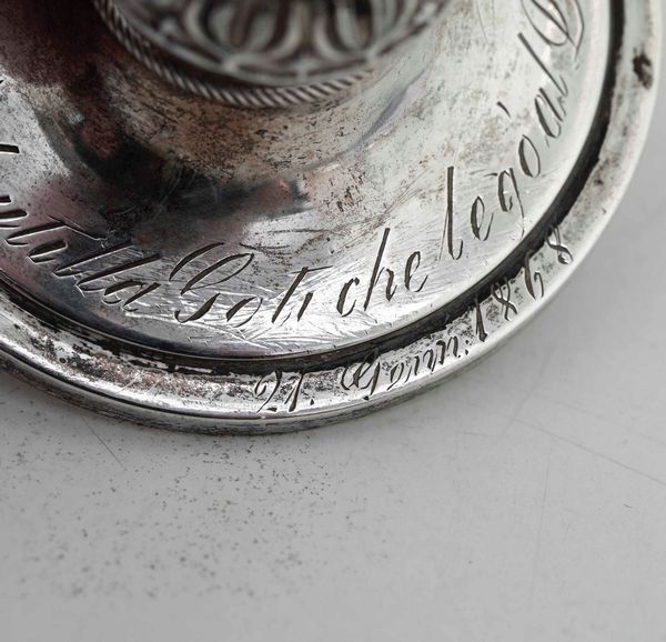 Stoppiniera. Argento fuso, sbalzato e cesellato. Italia XIX secolo (apparentemente priva di punzonatura)  - Asta Argenti da Collezione | Antichi - Associazione Nazionale - Case d'Asta italiane