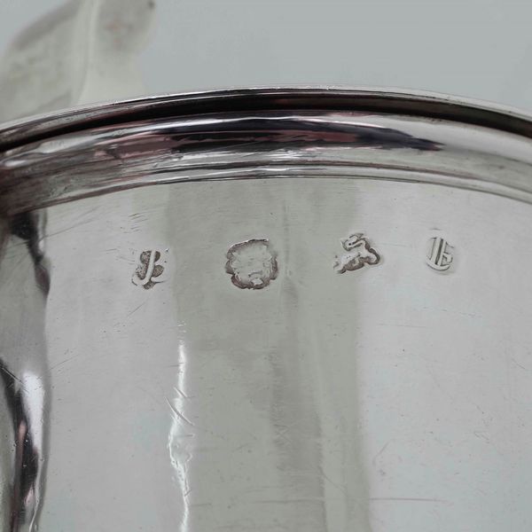 Tankard. Argento fuso e sbalzato. Londra 1662. Argentiere entro scudo documentato ma non identificato  - Asta Argenti da Collezione | Antichi - Associazione Nazionale - Case d'Asta italiane