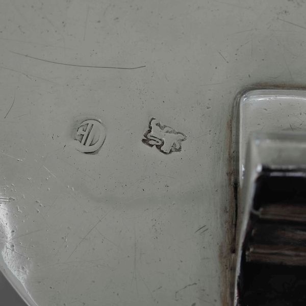 Tankard. Argento fuso e sbalzato. Londra 1662. Argentiere entro scudo documentato ma non identificato  - Asta Argenti da Collezione | Antichi - Associazione Nazionale - Case d'Asta italiane