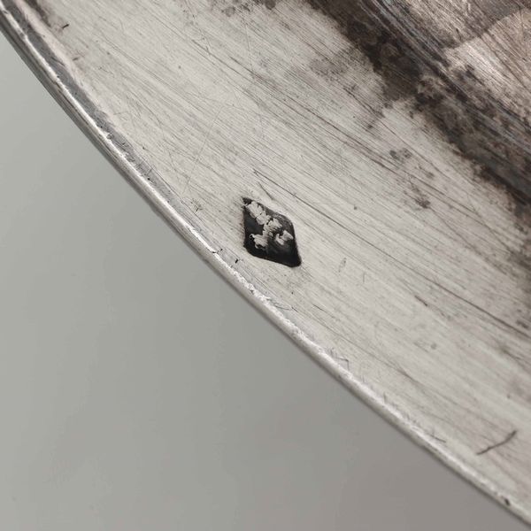 Salsiera. Argento primo titolo fuso e cesellato. Parigi XX secolo. Argentiere Tetard Freres  - Asta Argenti da Collezione | Antichi - Associazione Nazionale - Case d'Asta italiane