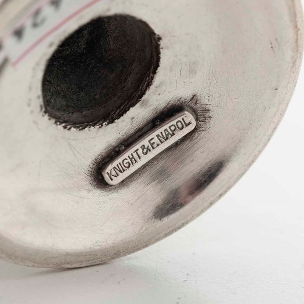 Coppia di coppe potorie. Argento. Argenteria artistica italiana del XX-XXI secolo per gioielleria Knight & F. Napoli  - Asta Argenti da Collezione | Antichi - Associazione Nazionale - Case d'Asta italiane