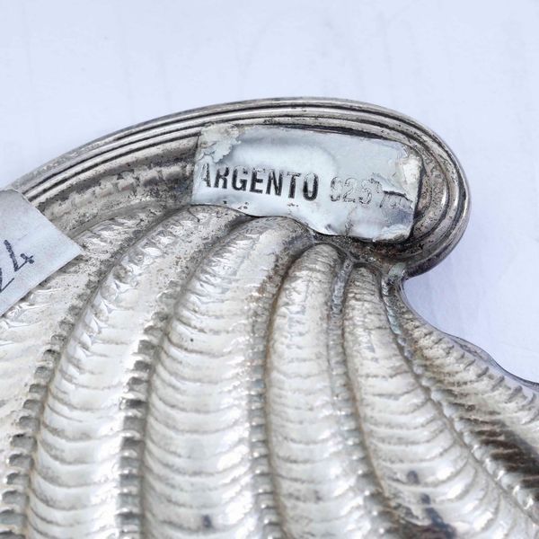 Due ciotole a conchiglia. Argento 925 fuso e sagomato. Argentiere Clementi Bologna per Maison Gianmaria Buccellati, Italia XX-XXI secolo  - Asta Argenti da Collezione | Antichi - Associazione Nazionale - Case d'Asta italiane