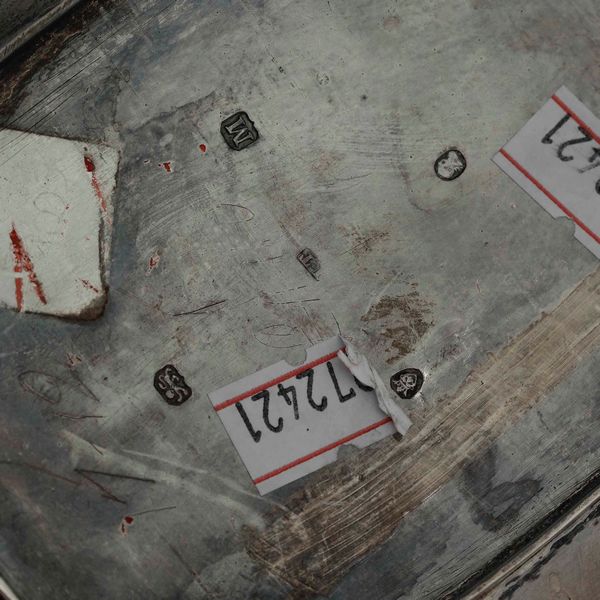 Teiera. Argento fuso e sbalzato. Londra 1807, argentiere John Tweedie  - Asta Argenti da Collezione | Antichi - Associazione Nazionale - Case d'Asta italiane